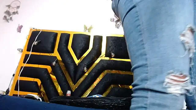 Helennahot online show from 02.25.25