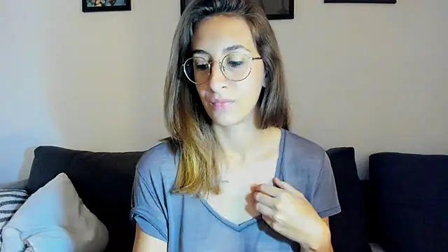 DesireMore90 online show from 10.16.25