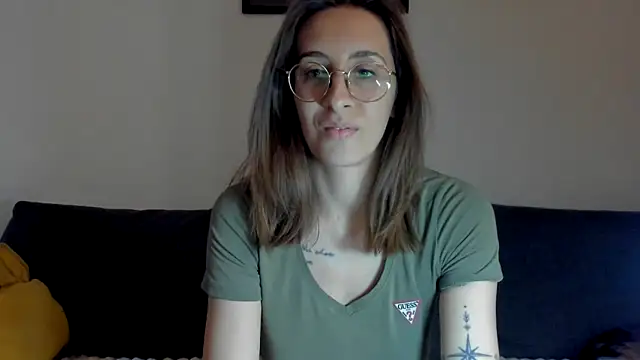 DesireMore90 online show from 04.15.26