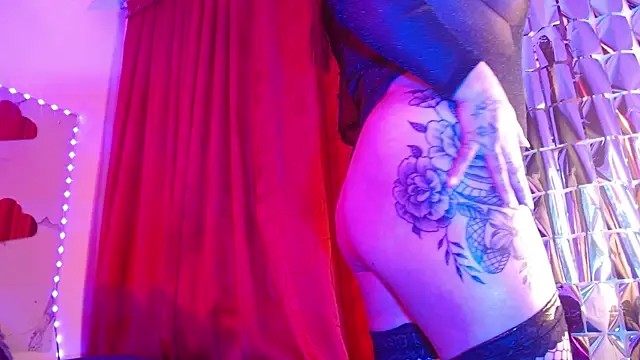 juanitared online show from 02.17.26