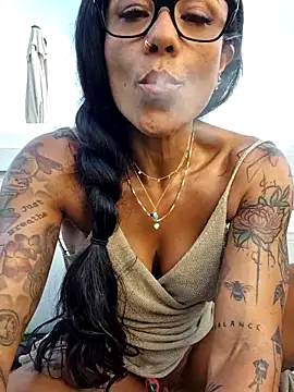 Allana Squirt online show from 06.21.26