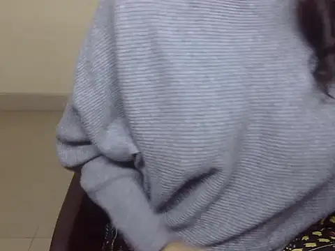 Lusty Wife1 online show from 01.02.25