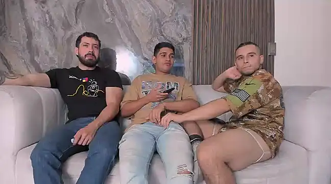 Snapshot of blessmyneighbors2 chatting on 12.22.24 blessmyneighbors2 online show from 12.22.24