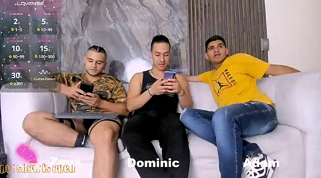 Snapshot of blessmyneighbors2 chatting on 01.12.25 blessmyneighbors2 online show from 01.12.25