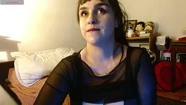 Snapshot of collette_beaufoy_ chatting on 02.22.26 collette beaufoy online show from 02.22.26