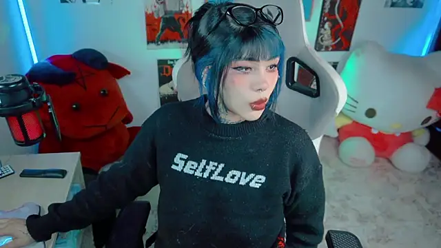 Deadly Doll online show from 07.01.26