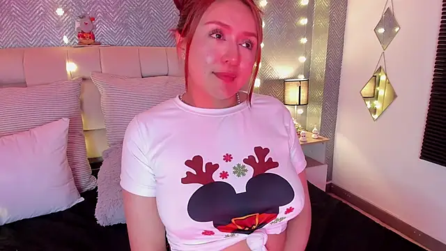 Snapshot of vanesaa_blake chatting on 12.20.24 vanesaa blake online show from 12.20.24