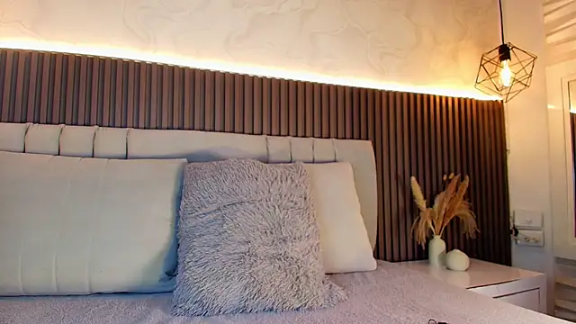 SHANONCLARK online show from 01.06.26