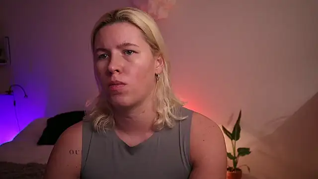 moonamii online show from 12.11.24