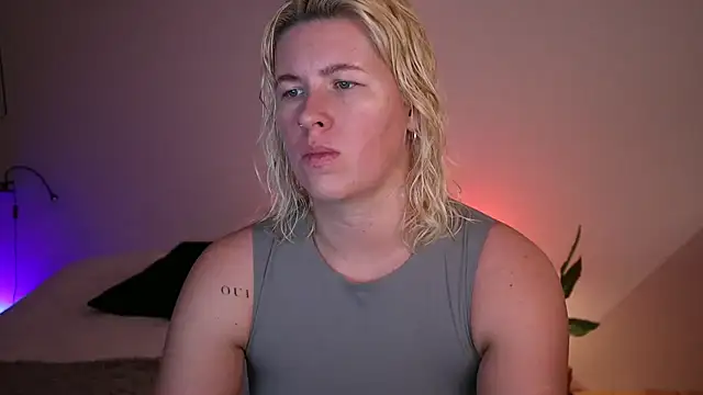 moonamii online show from 01.23.25