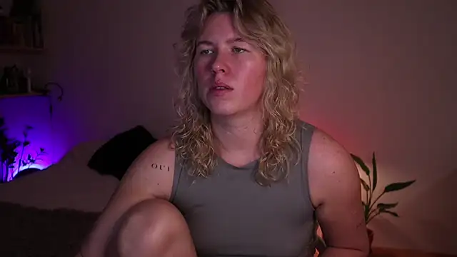 moonamii online show from 10.16.25