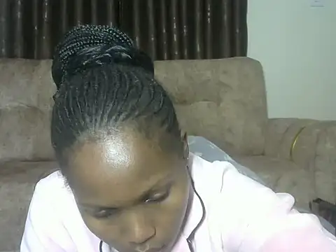 AurelAda online show from 10.10.25