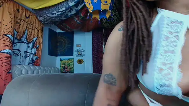 ElizaGrey  online show from 02.18.26