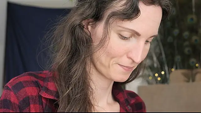 yulladao online show from 09.09.25