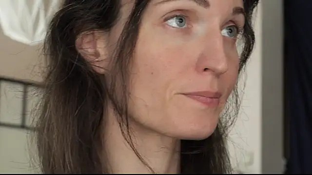 yulladao online show from 09.13.25