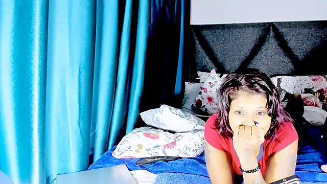 Snapshot of IndianBibix chatting on 02.07.25 IndianBibix online show from 02.07.25