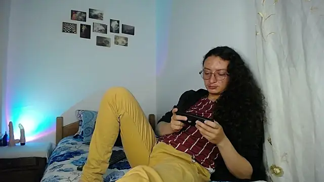 monkeywillwhite online show from 03.11.26