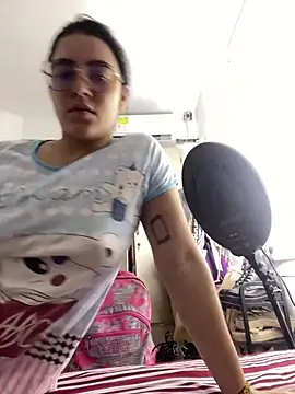 Lia flowers online show from 12.18.24
