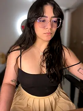 Lia flowers online show from 11.27.25