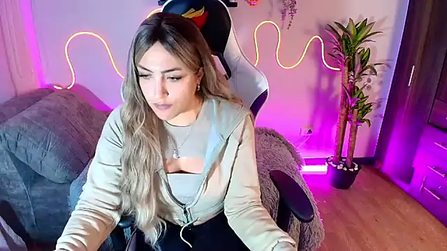 a belladanger online show from 02.19.25