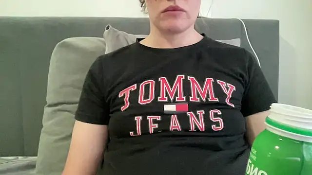 vanessa4you online show from 10.10.25