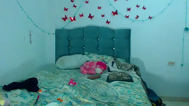 AmaraRoberts420 online show from 01.22.25