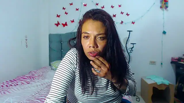 AmaraRoberts420 online show from 03.05.25