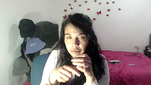 AmaraRoberts420 online show from 09.12.25