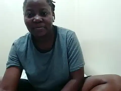 Snapshot of traper_1 chatting on 03.05.25 traper 1 online show from 03.05.25