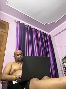 Dick 6inches online show from 10.18.25