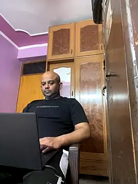 Dick 6inches online show from 10.28.25