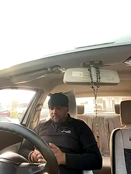 Dick 6inches online show from 11.12.25