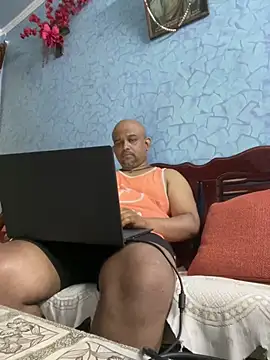 Snapshot of Dick_6inches chatting on 03.18.26 Dick 6inches online show from 03.18.26