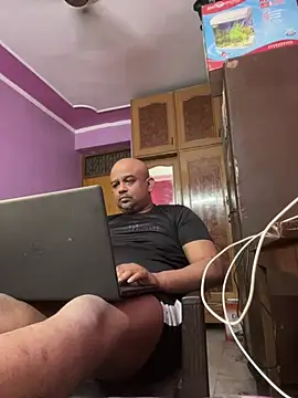 Snapshot of Dick_6inches chatting on 04.05.26 Dick 6inches online show from 04.05.26