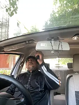 Snapshot of Dick_6inches chatting on 04.15.26 Dick 6inches online show from 04.15.26