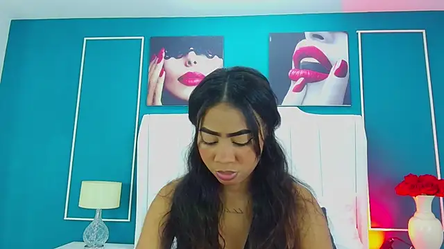 Snapshot of Tyra_Kane chatting on 09.21.25 Tyra Kane online show from 09.21.25