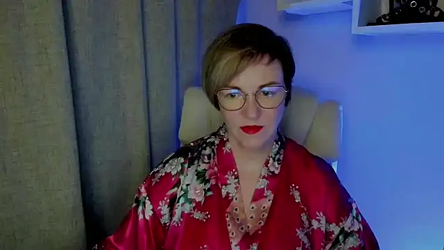 Snapshot of feliziaDesire chatting on 07.10.26 feliziaDesire online show from 07.10.26