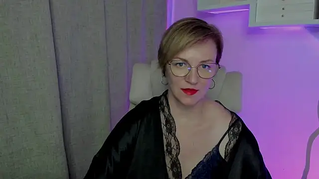 Snapshot of feliziaDesire chatting on 08.03.26 feliziaDesire online show from 08.03.26