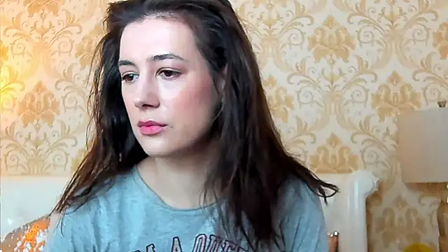 JuliaHunts online show from 04.02.26