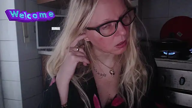 martachatte online show from 02.26.25