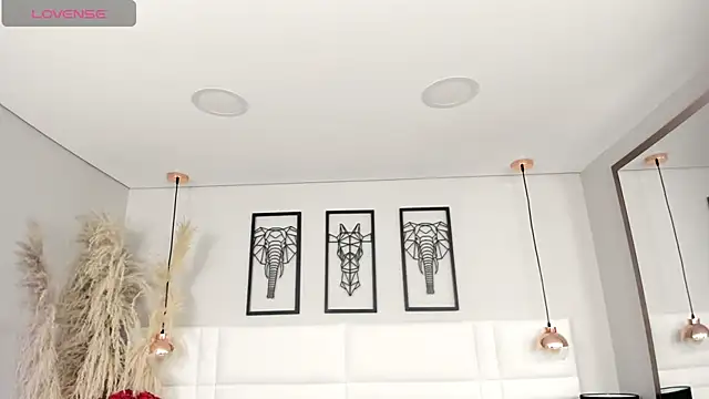 Rebeca jones online show from 09.18.25