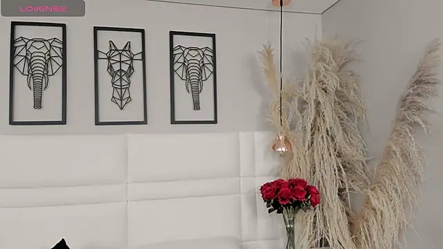 Rebeca jones online show from 10.17.25