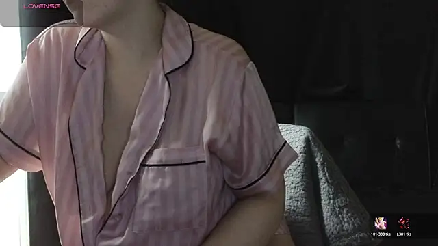 Mia G0ld online show from 04.09.26