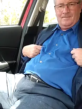 stiffandlubedxh online show from 10.08.25