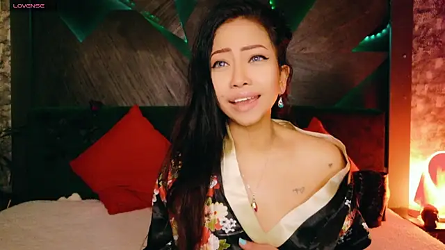 ElyaQuinn online show from 02.27.26