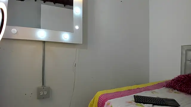 SEXXYLATINCOUPLE1 online show from 12.04.25