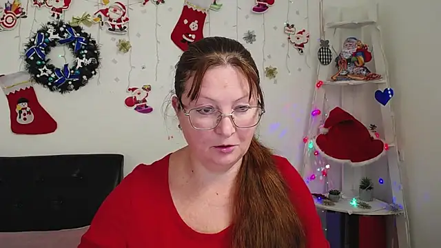 VanessaHotts online show from 12.26.24