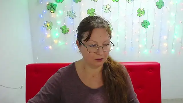 VanessaHotts online show from 03.14.25