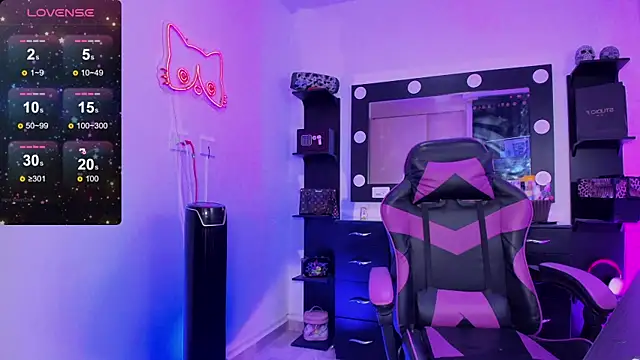 miss kitty online show from 02.05.26