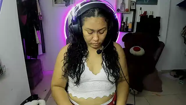 AliceFox Milf online show from 03.21.26